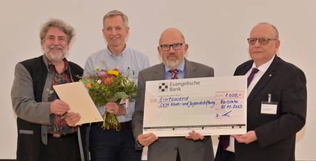 Preisverleihung an die CJVM Kinder- und Jugendstiftung Karlsruhe